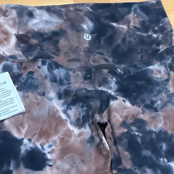 Brand New Lululemon Align HR Pant 25” - Picture 7 of 10